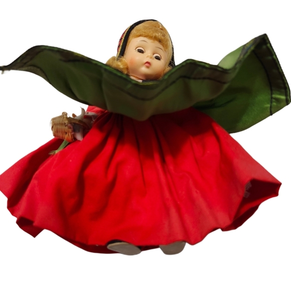 Madame Alexander Doll Swedish Girl Vintage Embroidered detail Jointed knees - Picture 6 of 16